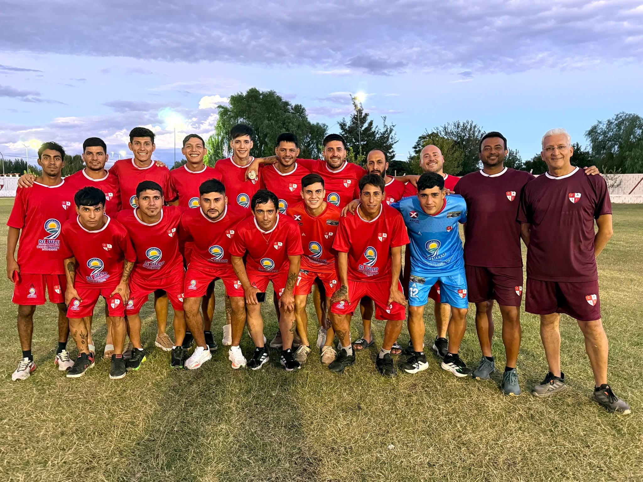 Con orgullo y pertenencia: Libertad Juvenil presentó la camiseta que defenderán sus jugadores