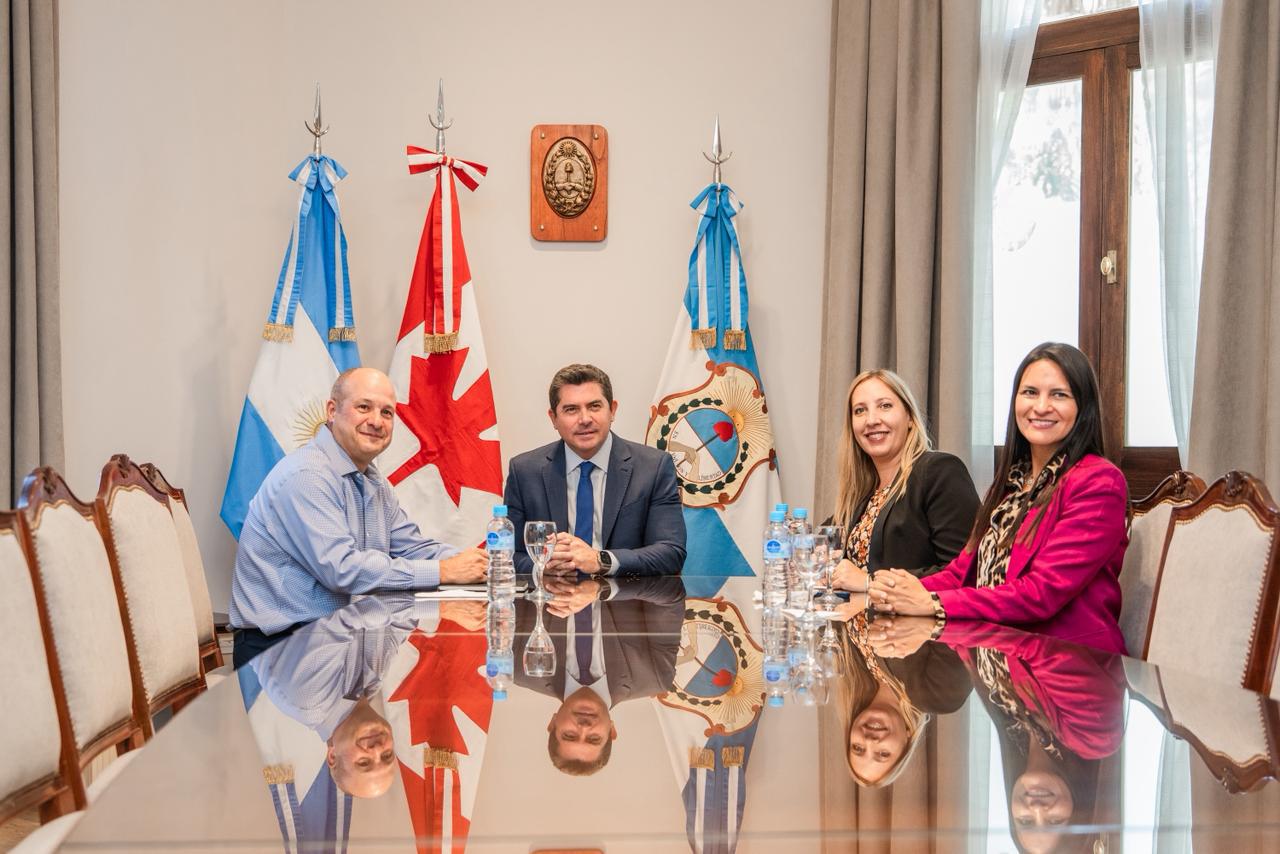 Orrego recibió al embajador de Canadá en Argentina