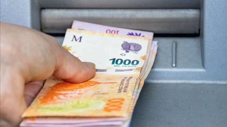 Los empleados públicos tendrán acreditados sus haberes el 31 de marzo