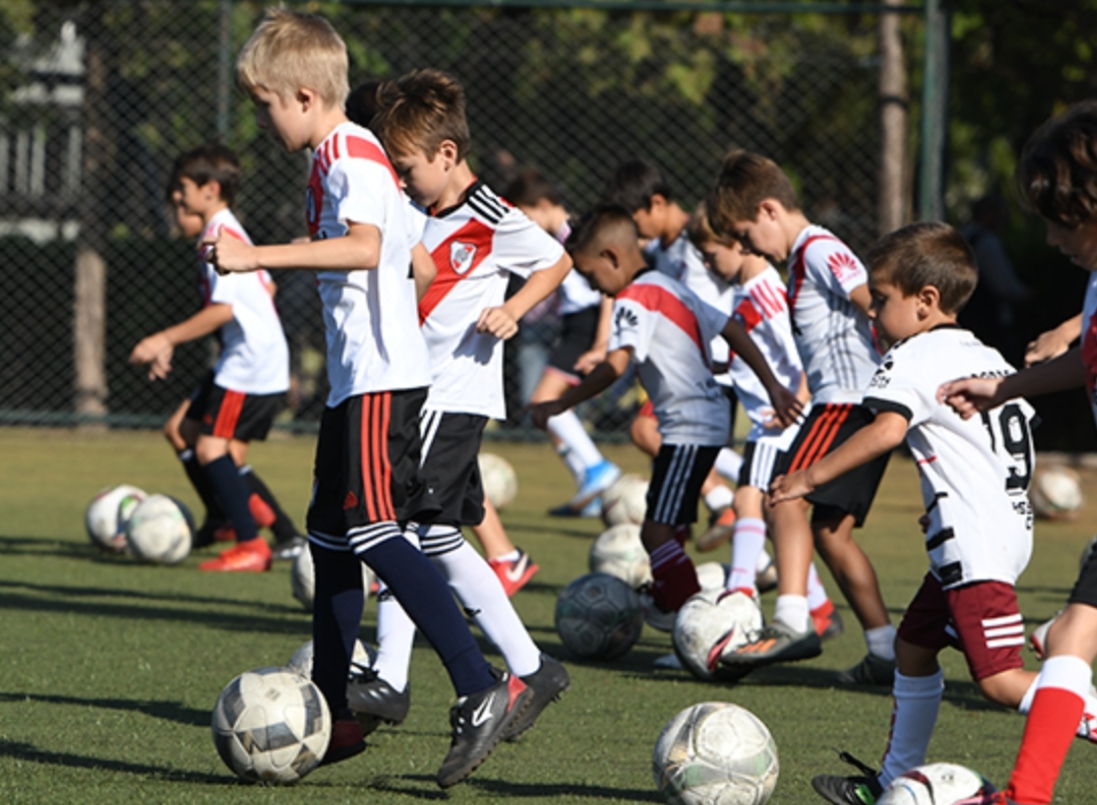 River Plate busca talentos en San Juan: prueba de jugadores en Chimbas y Rawson para categorías infantiles