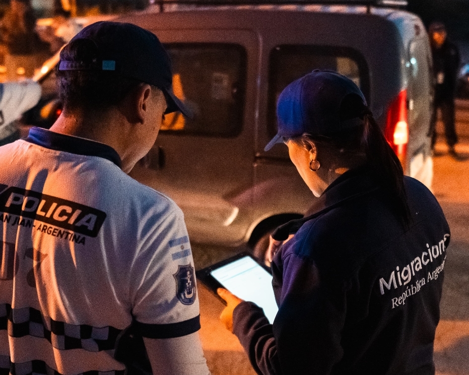 Seguridad y Migraciones desplegaron un operativo conjunto para reforzar controles y prevención del delito