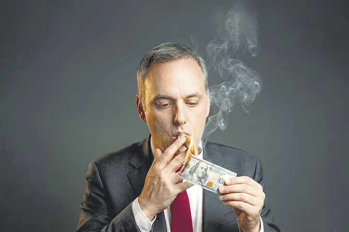 Karina se enojó con Adorni porque no sabía de la casa en el country y ahora Milei levanta a Patricia