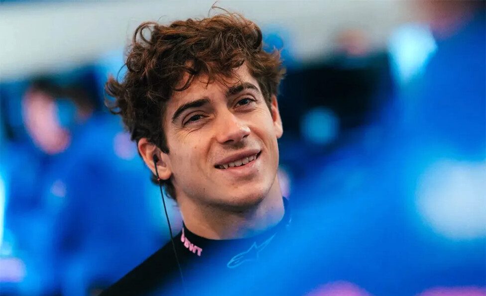 Colapinto acelera en Palermo: exhibición con autos históricos y shows en vivo