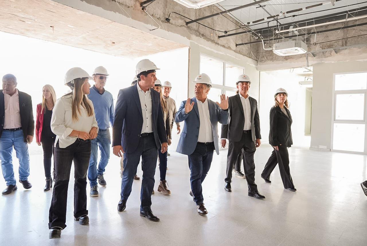 Calingasta: Orrego recorrió la obra del nuevo Hospital Aldo Cantoni que lleva un 87% de avance