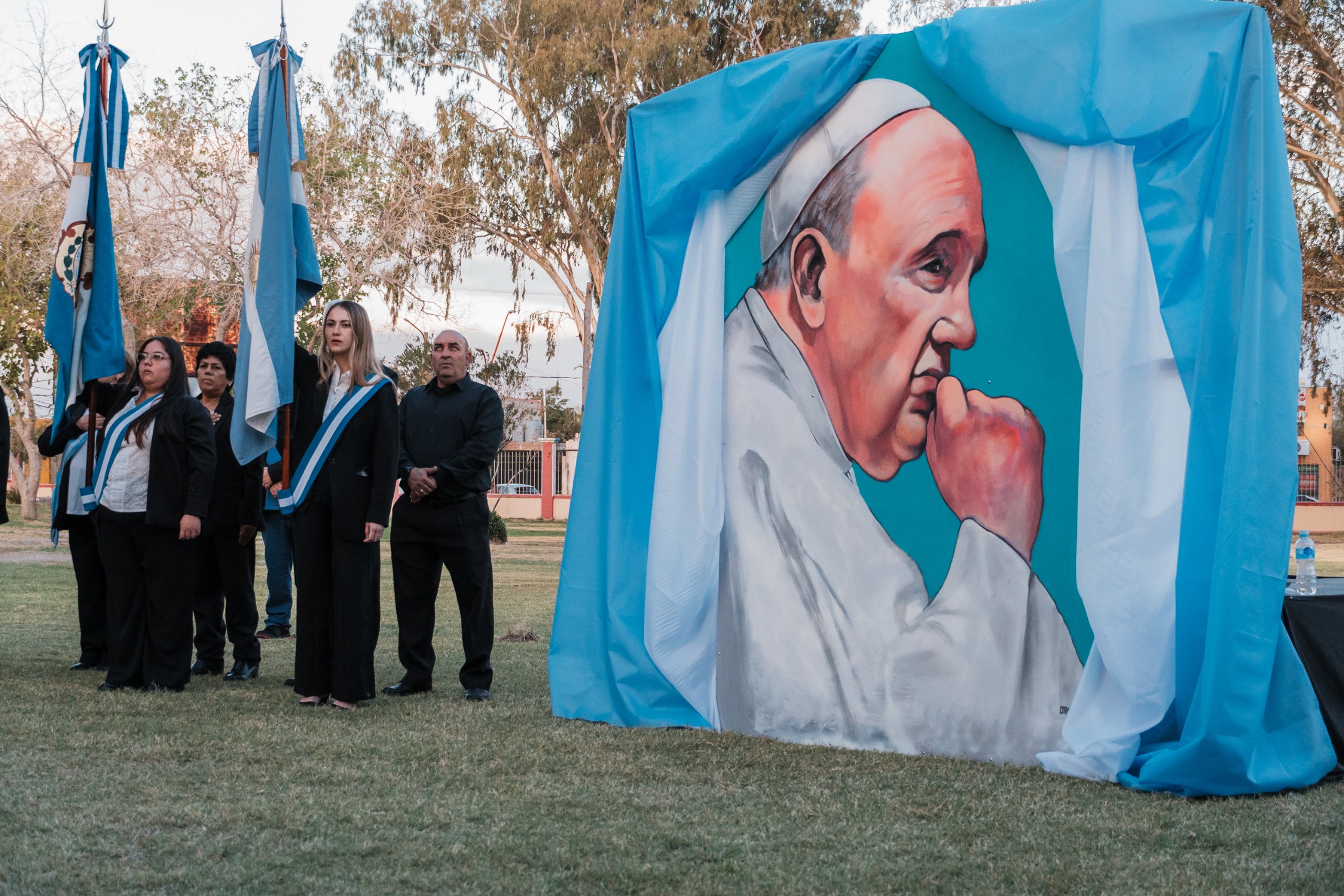Rawson rinde homenaje eterno al Papa Fransisco con un nuevo monumento y la imposición de su nombre al Parque Provincial