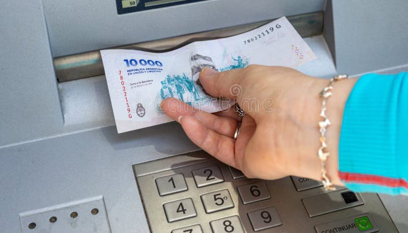 Los empleados públicos tendrán los haberes acreditados este 30 de abril