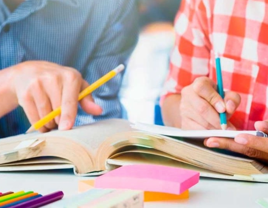 Clases de apoyo escolar gratuitas en Santa Lucía