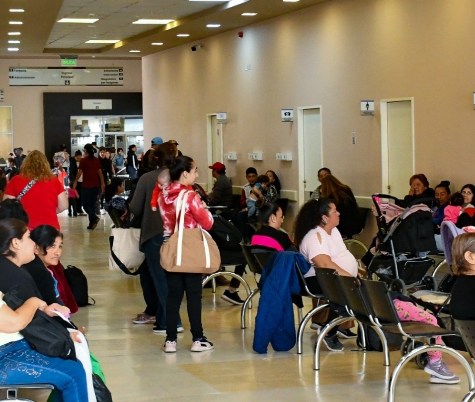 Operativo interinstitucional en el Hospital 25 de Mayo