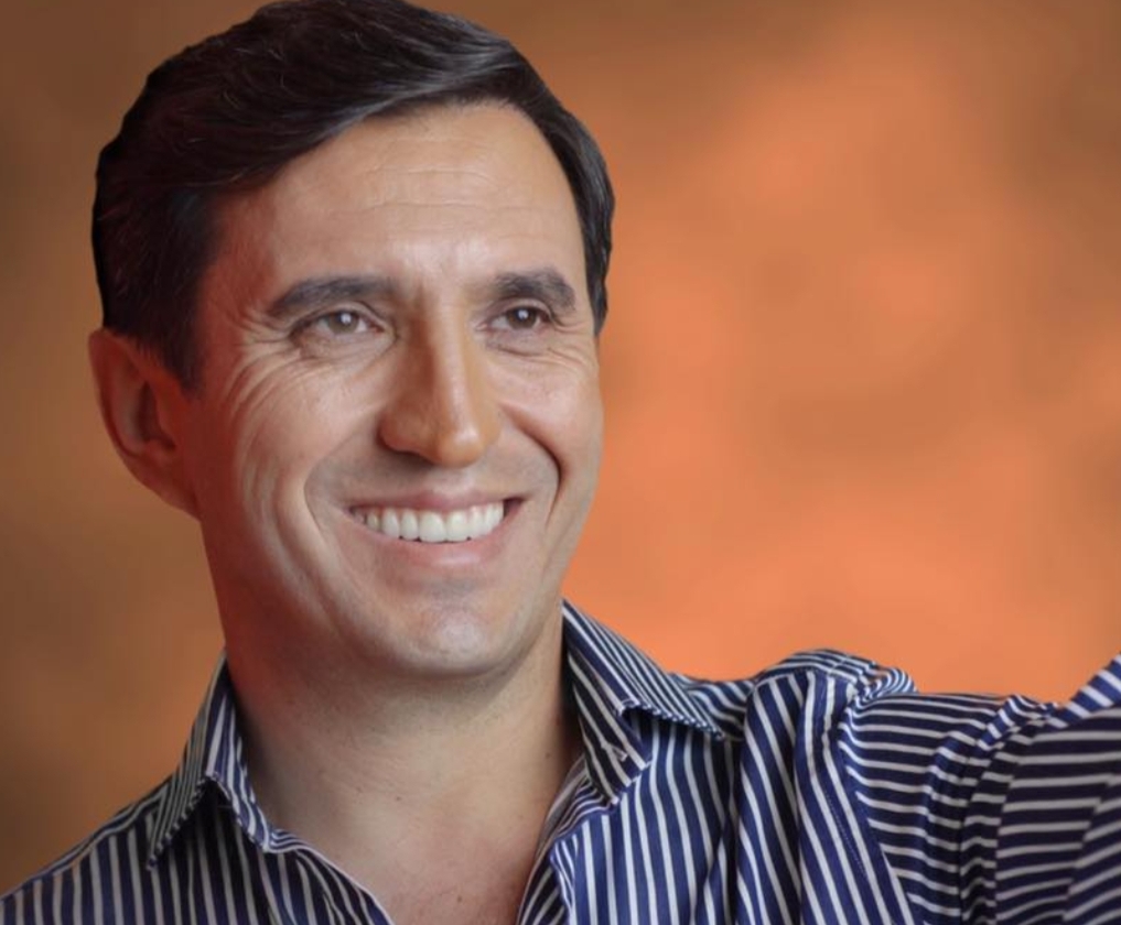 Andino impulsa una ley clave para el futuro: educación obligatoria en economía del conocimiento en todo el país