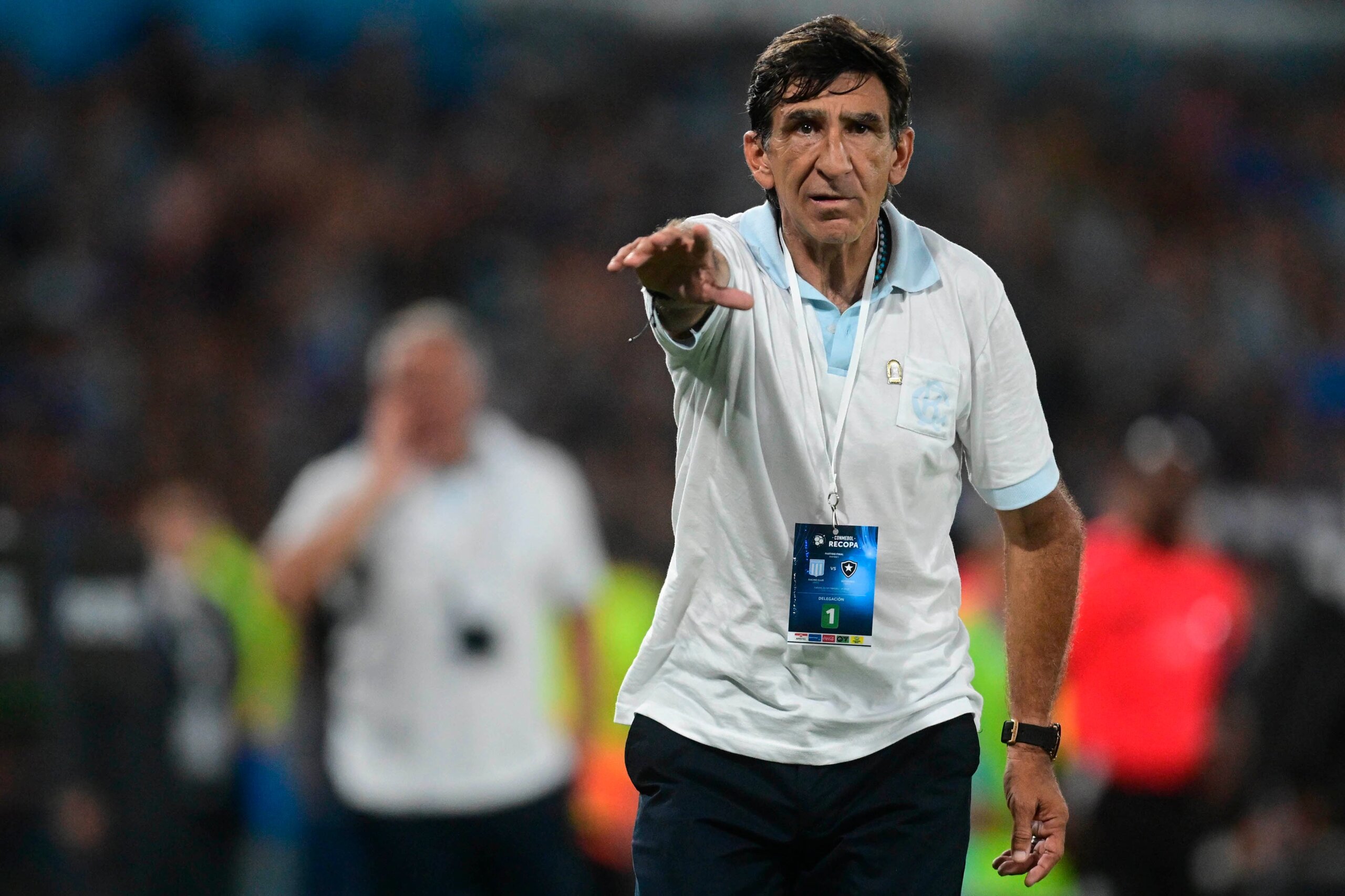 Gustavo Costas dejó de ser el entrenador de Racing