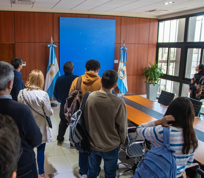 La Legislatura abrió sus puertas al arte junto a la colección Artify