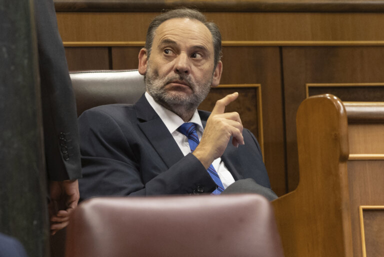 El Gobierno se enfrenta a una nueva sesión de control en el Congreso basada en la inestabilidad económica