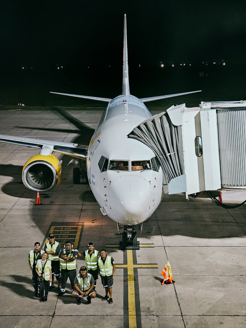 Se viene el final de Flybondi, Vuelos cancelados y caos en Aeroparque
