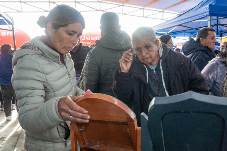 Refuerzan la asistencia oftalmológica con operativos en San Martín y Rawson