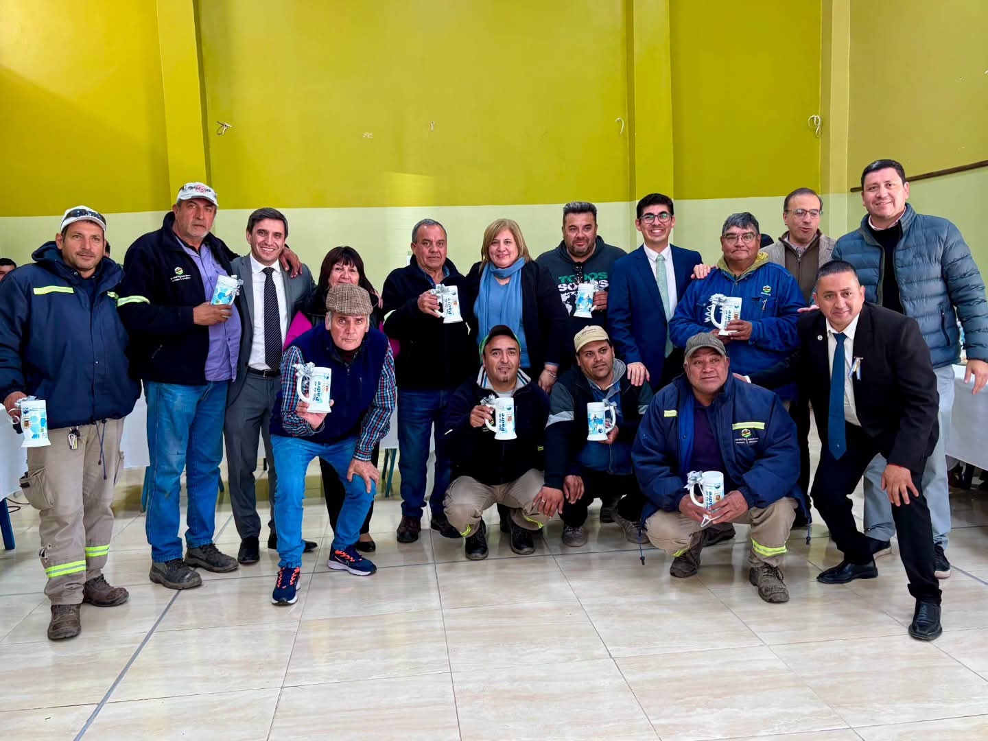 Trabajadores y jubilados municipales celebraron el Día del Padre en San Martín
