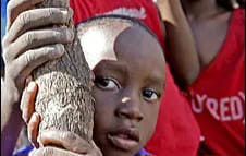 “Necesitamos saber dónde están”: la angustia que deja el presunto tráfico de niños haitianos en Chile