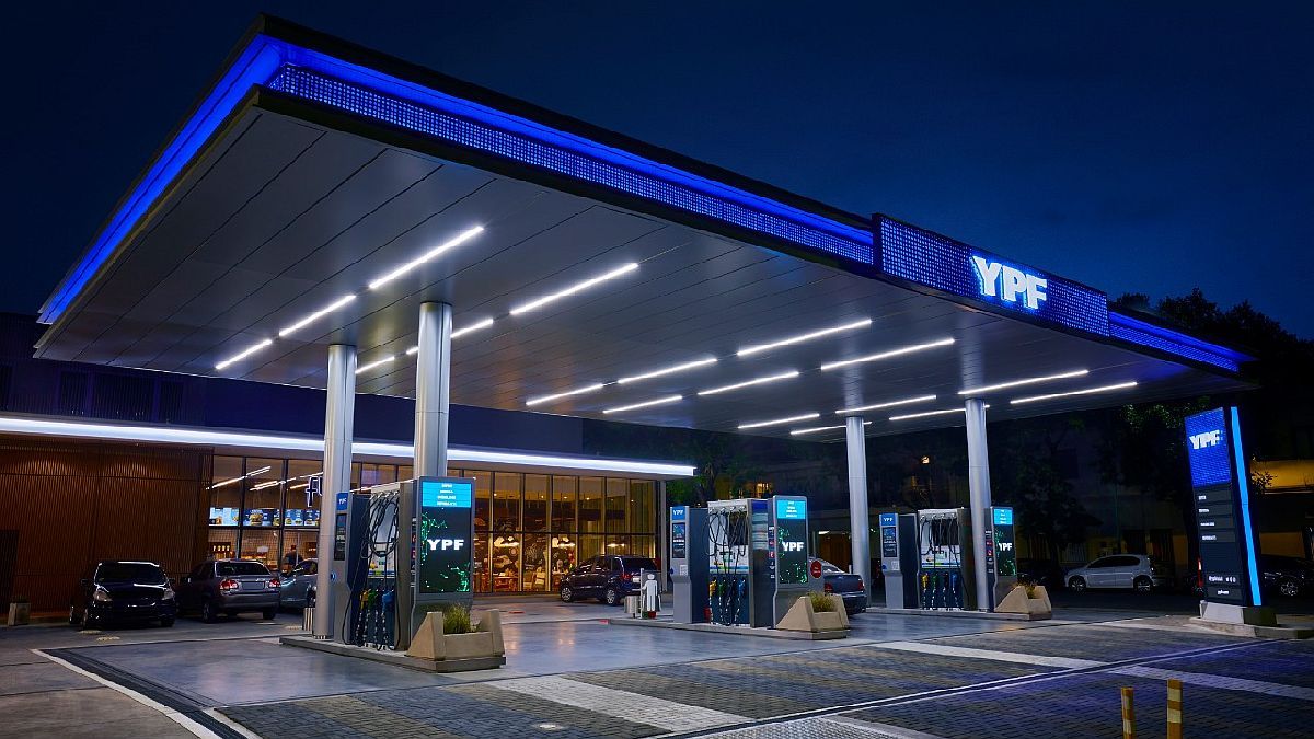 Anticipan un nuevo aumento de los combustibles en San Juan por la suba del dólar
