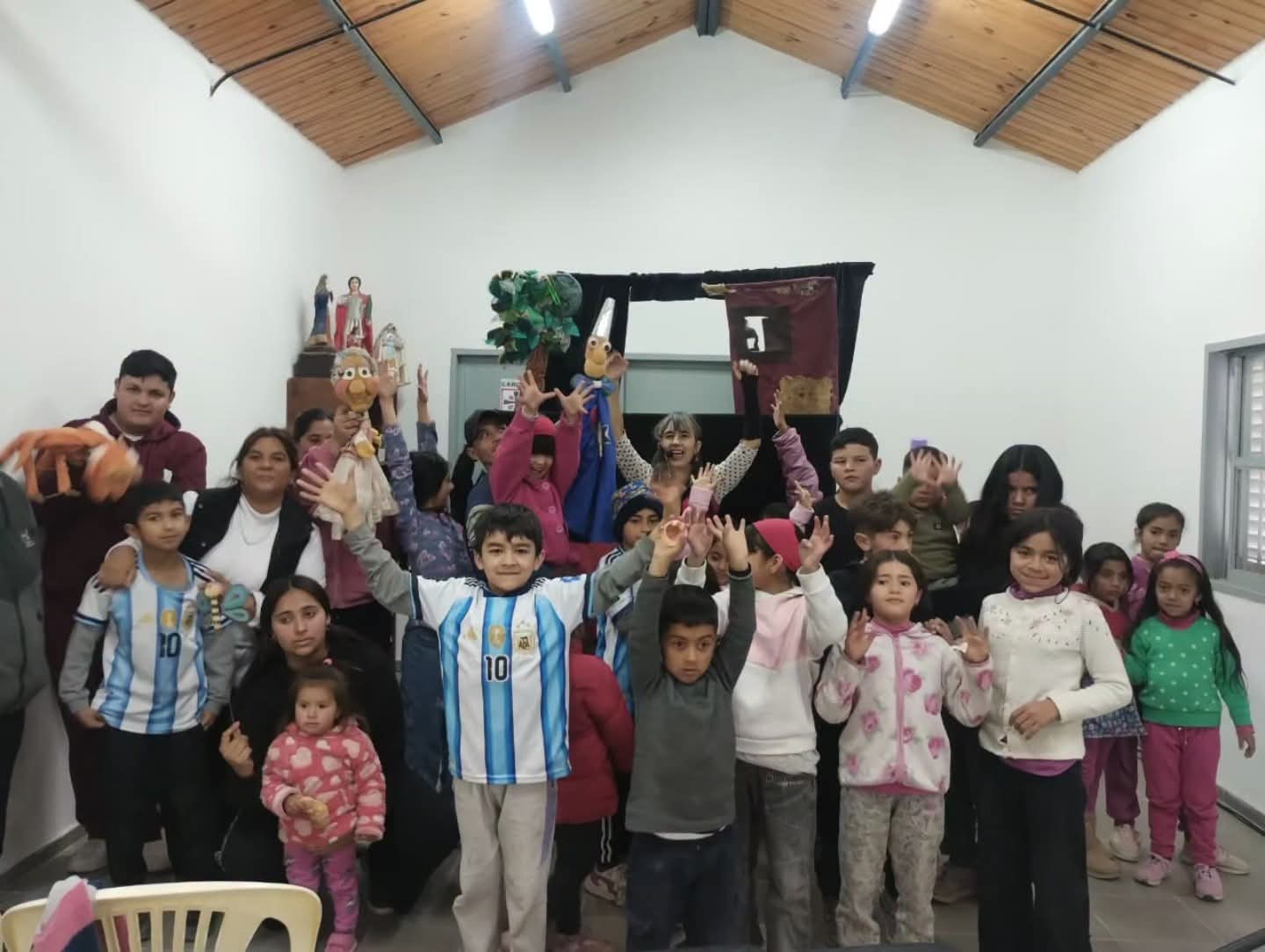 Las Vacaciones de Invierno llevaron teatro y diversión al Barrio Sadop