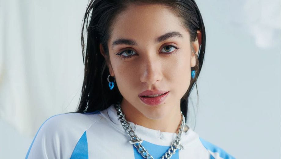 María Becerra será la encargada de cantar el himno argentino en la final ante España