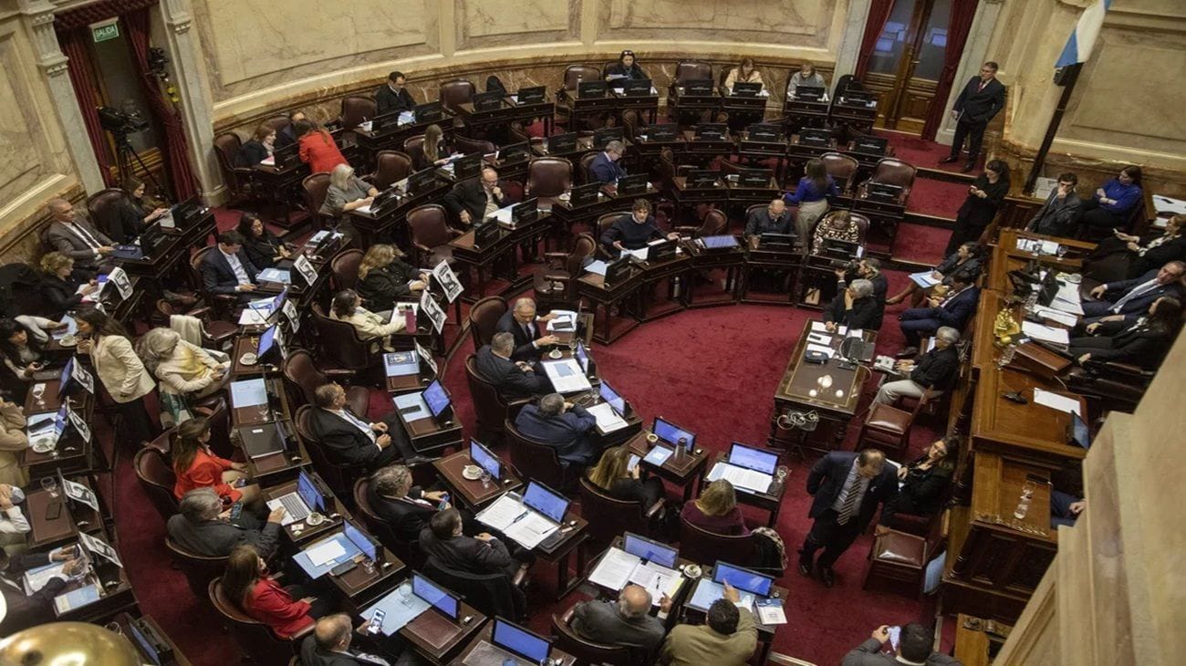 Los senadores pasarán a cobrar 12 millones de pesos por mes