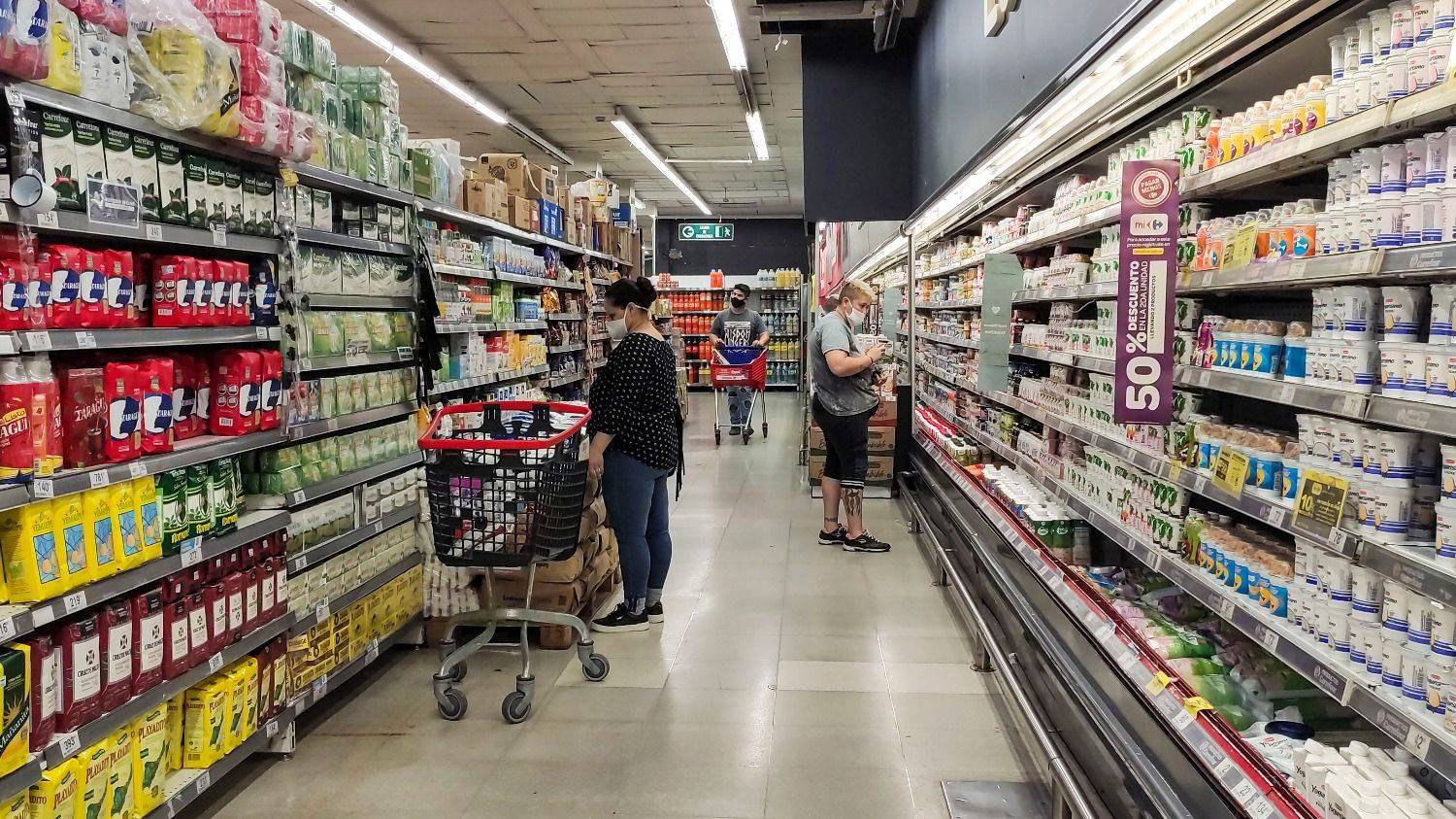 El consumo masivo registró una nueva caída en junio