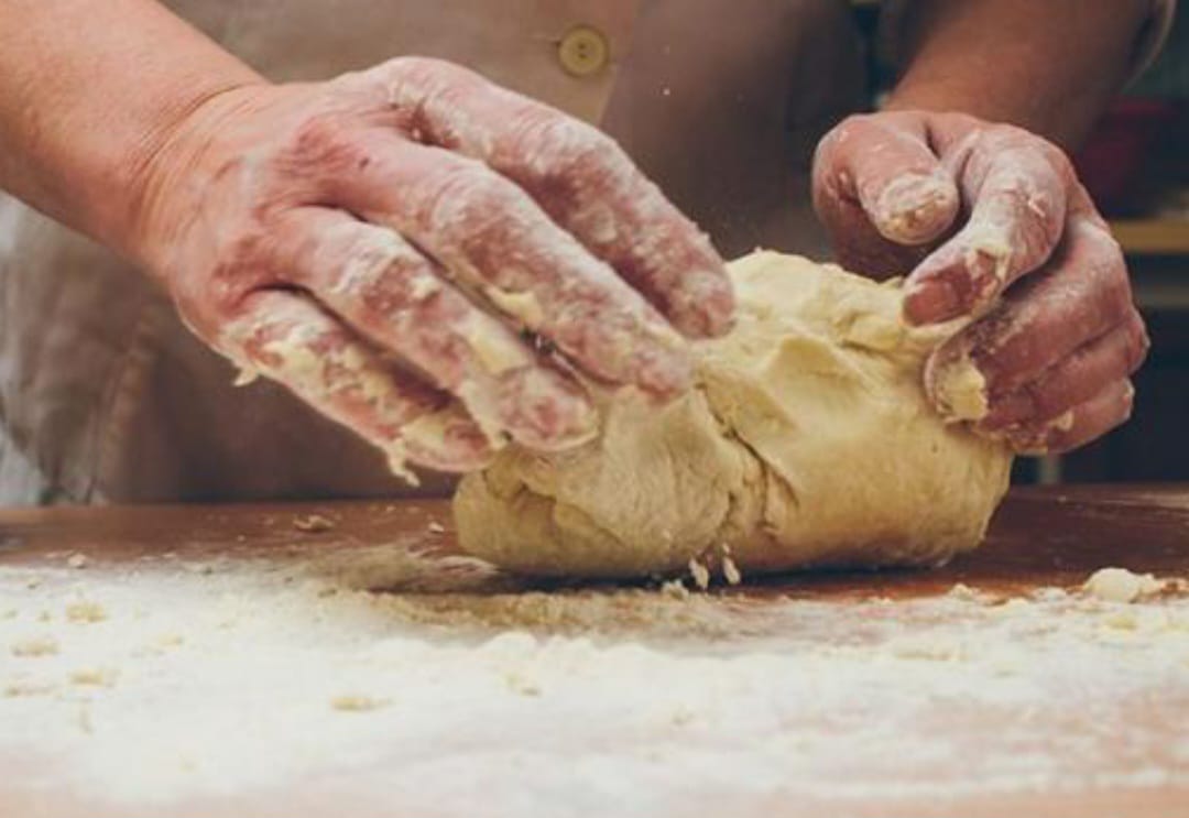 Hoy celebramos a quienes hacen el pan de cada día