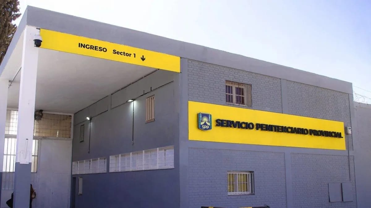 Chocó alcoholizado y acumuló graves irregularidades: fue expulsado del Servicio Penitenciario