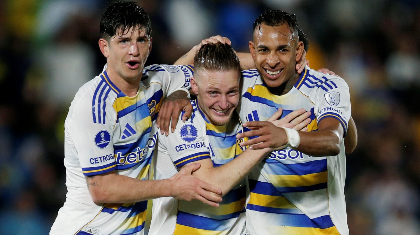 Boca goleó 4-0 y avanzó a cuartos, pero Paredes no jugará ante Racing