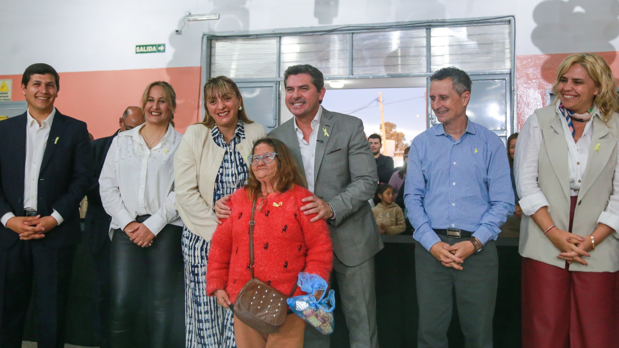 Orrego encabezó la entrega de más de mil anteojos en San Martín y destacó la igualdad de oportunidades en San Juan