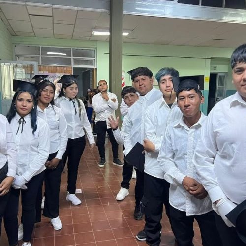 Egresaron los primeros alumnos de la escuela secundaria en Punta del Agua