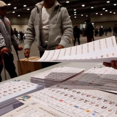 Día de elecciones en Ecuador: quiénes son los dos candidatos del pueblo