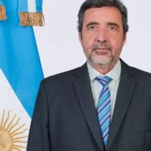 El ex ministro de minería Carlos Astudillo pago juicios por acoso