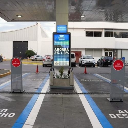¿Dónde está ubicada la primera estación de servicio con autodespacho en San Juan?