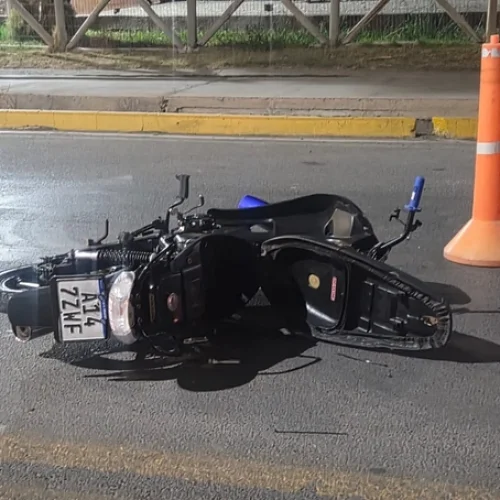 Murió un joven en Pocito tras perder el control de su moto en Calle 11
