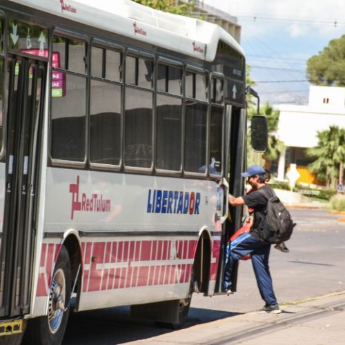 Conocé los horarios y líneas de colectivo que llevan a los diques sanjuaninos