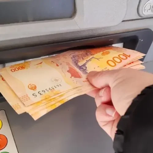 Los empleados públicos tendrán acreditados sus haberes el 28 de febrero