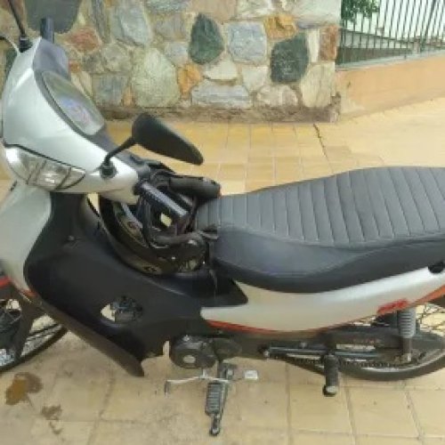 Dos detenidos y motos secuestradas en 9 de Julio y Chimbas