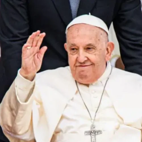 El Vaticano difundió el primer audio del Papa Francisco después de su hospitalización