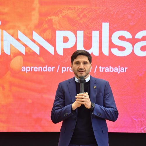 Con las finanzas de Santa Fe en rojo, el gobernador Pullaro advirtió que no sacará un crédito para pagar salarios
