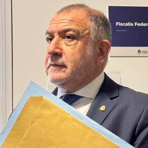 Luis Juez indignado con Milei porque cree que avanza un pacto con Provincias Unidas
