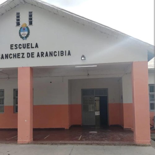 Tensa situación en escuela de Caucete tras pelea entre alumnos que involucró armas blancas