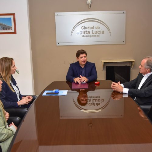 Santa Lucía firmó un convenio con la Fundación Sanatorio Argentino para la detección de enfermedades
