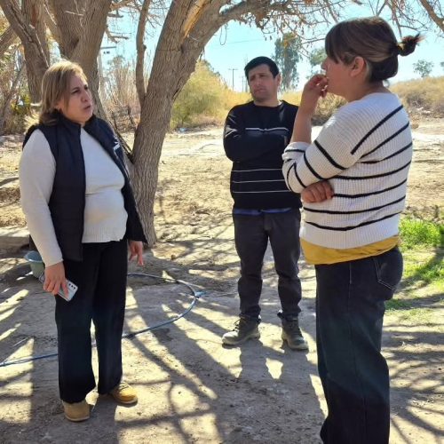 Analía Becerra intendenta de San Martin, salió a visitar los vecinos y conocer sus necesidades