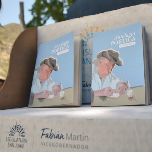 Presentaron la Antología Poética del escritor Ladislao Reyes