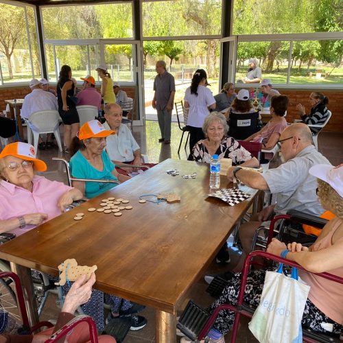Comenzó la colonia de verano en la Residencia del Adulto Mayor