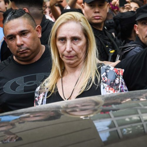 Preocupación en el gobierno porque temen que un escándalo con mercadería incautada en la Aduana golpeé a Karina