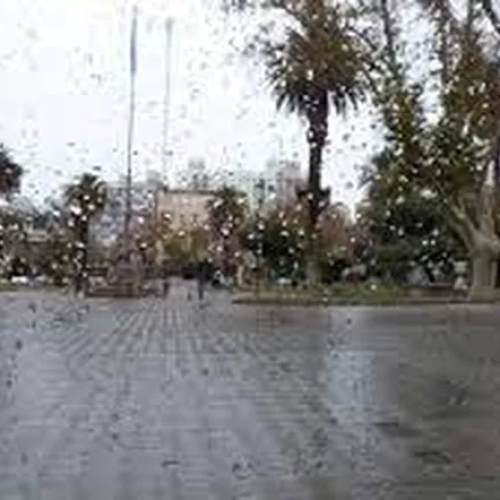 Martes: lluvias y ráfagas de viento