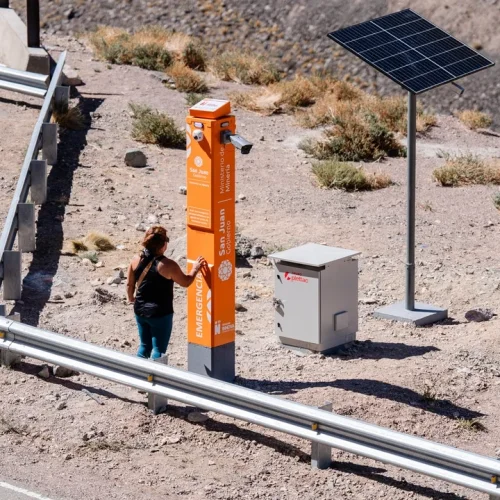 Refuerzan la seguridad en el Gran San Juan con la instalación de tótems SOS