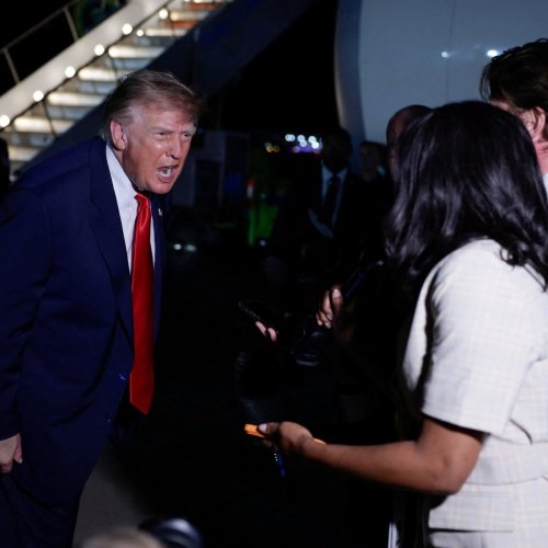 U.S. President Donald Trump speaks to members of the press before boarding Air Force One at Dallas Fort Worth International Airport in Dallas, Texas, U.S., September 10, 2026. REUTERS/Evan Vucci