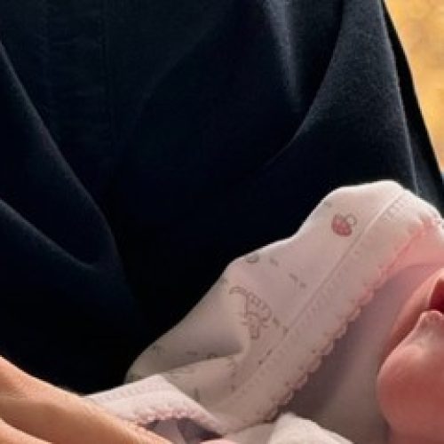 La tierna foto de Rosario, la hija de Abel Pintos y Mora Calabrese